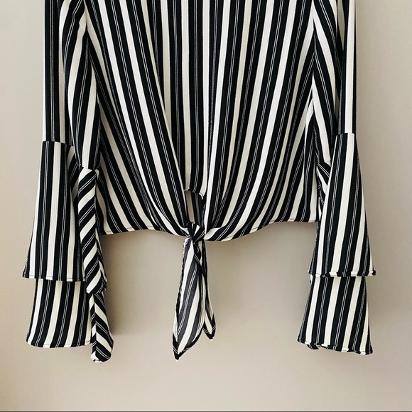 Altar'd State Stripped Bell Sleeve Blouse Black/Ivory Sz Small - Picture 3 of 9